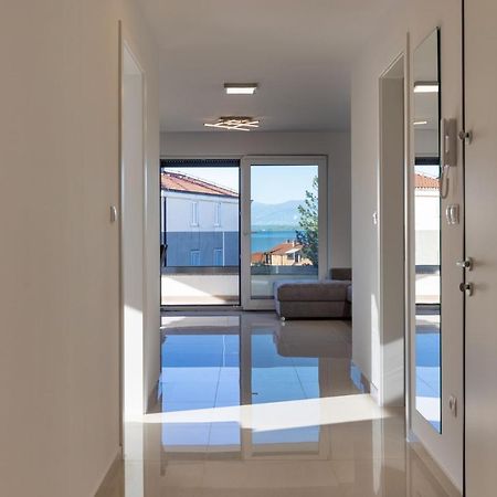 Apartma Skubic Duhljica Vantacici Exterior foto